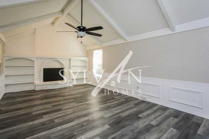 1508 Sw Cherokee Strip - Photo 2 of 15