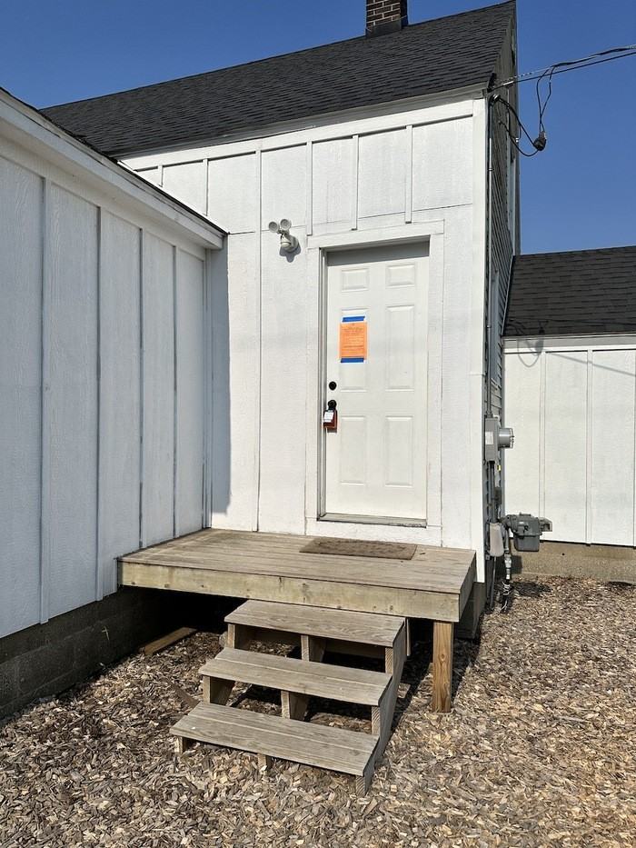 931 Arlington Ct - Photo 2 of 36