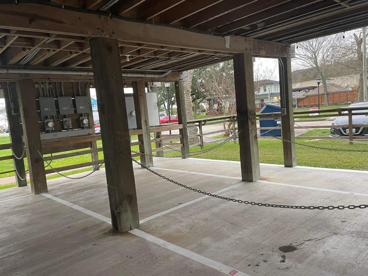 601 5th St #1 - Photo 3 of 8