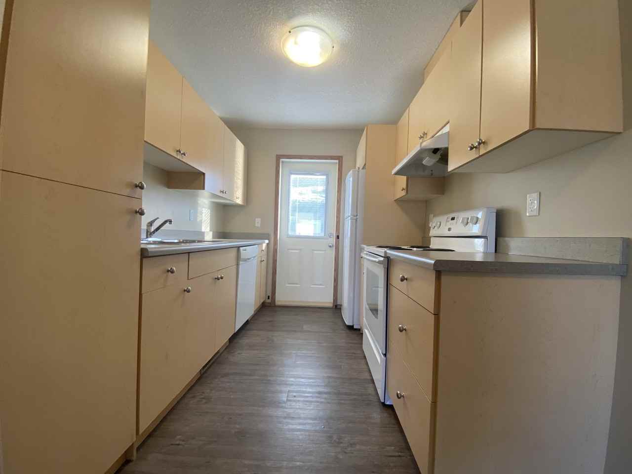 9305 93 Street  - Pet Friendly - Photo 3 of 12