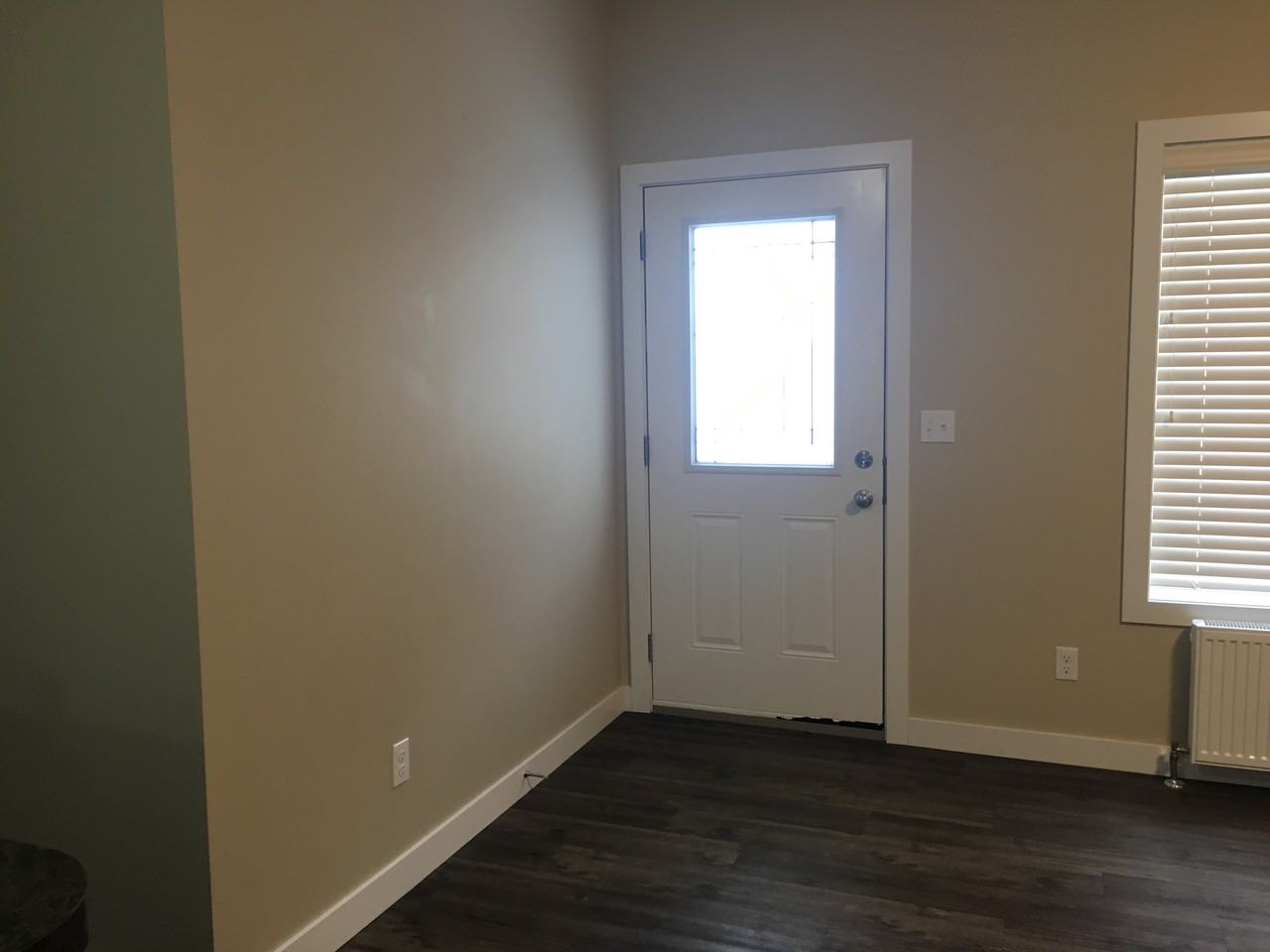 9226 93 Avenue - Upper Townhouse - Photo 3 of 12