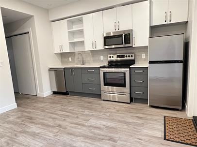 352 Hirst Ave W #7 - Photo 2 of 9