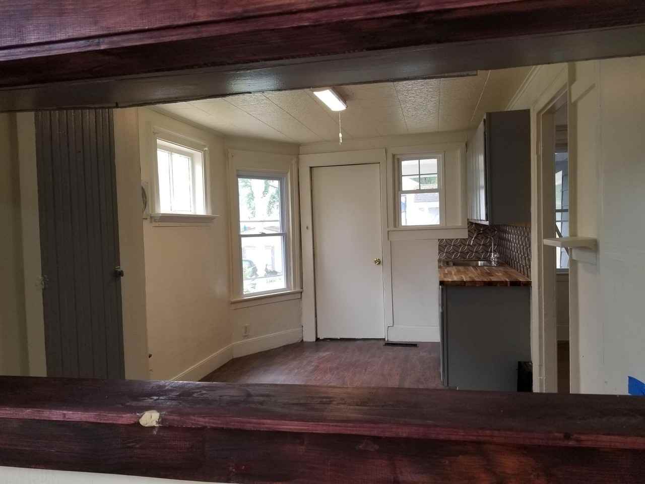 218 E Jackson St - Photo 5 of 29