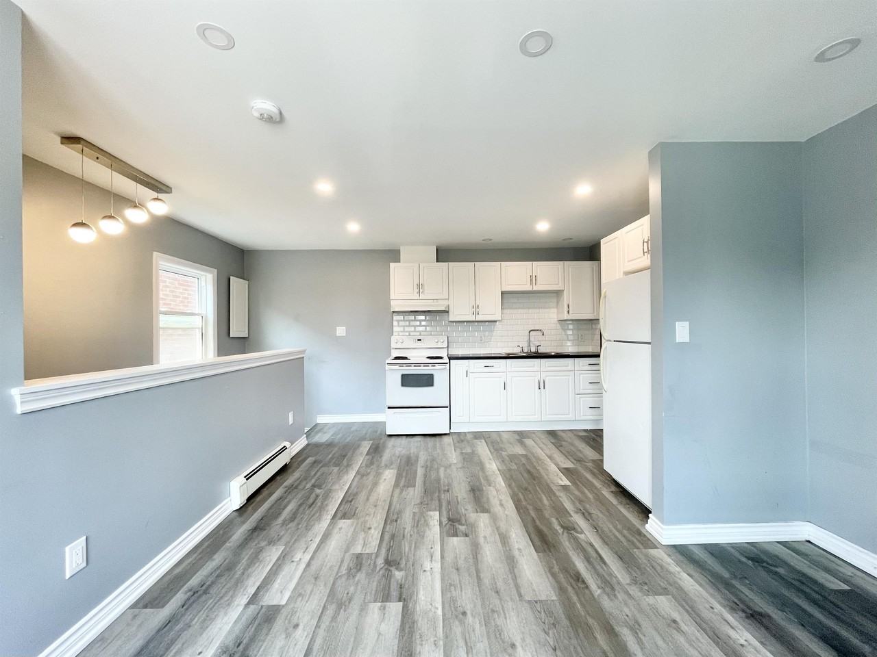 728 East Main St #C - Photo 4 of 8