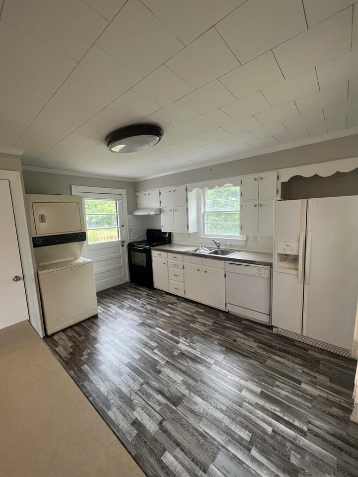 1107 Trogdon St #1 - Photo 4 of 7