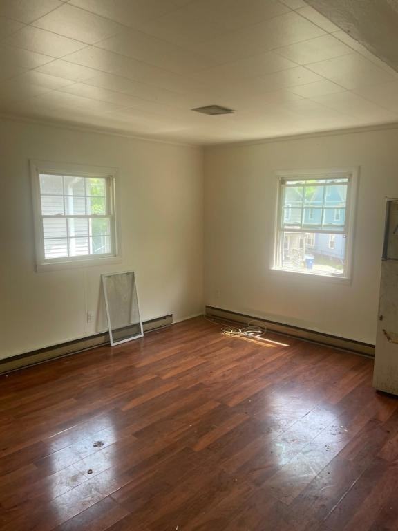 438 Webster Ave - Photo 5 of 5