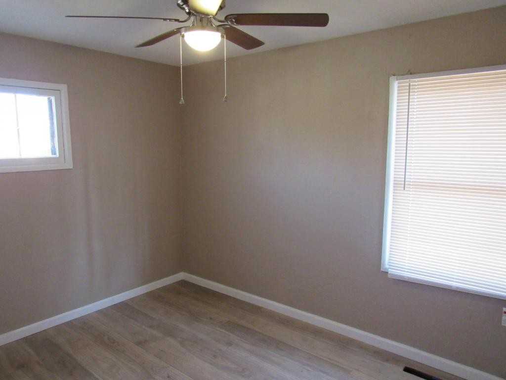 4608 E 46th St - Photo 2 of 14