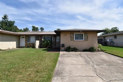 710 W 26th St - Photo 3 of 17