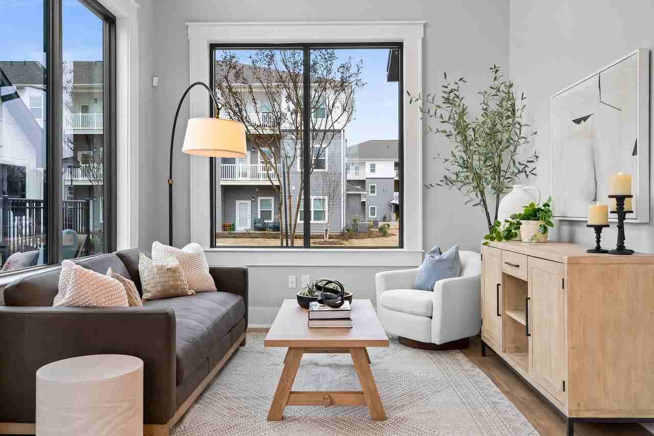 Farmhouse at Easley - Photo 6 of 18