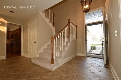 11956 Farley St - Photo 3 of 47