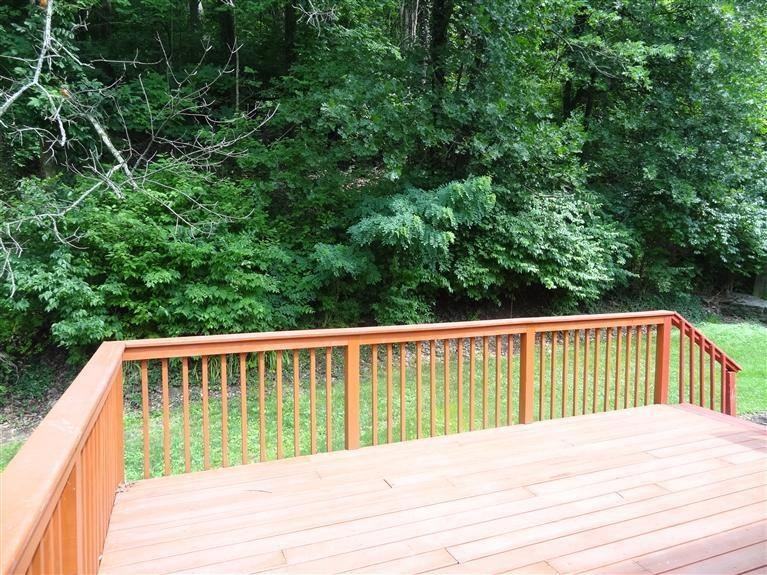 905 Highland Ave - Photo 3 of 28