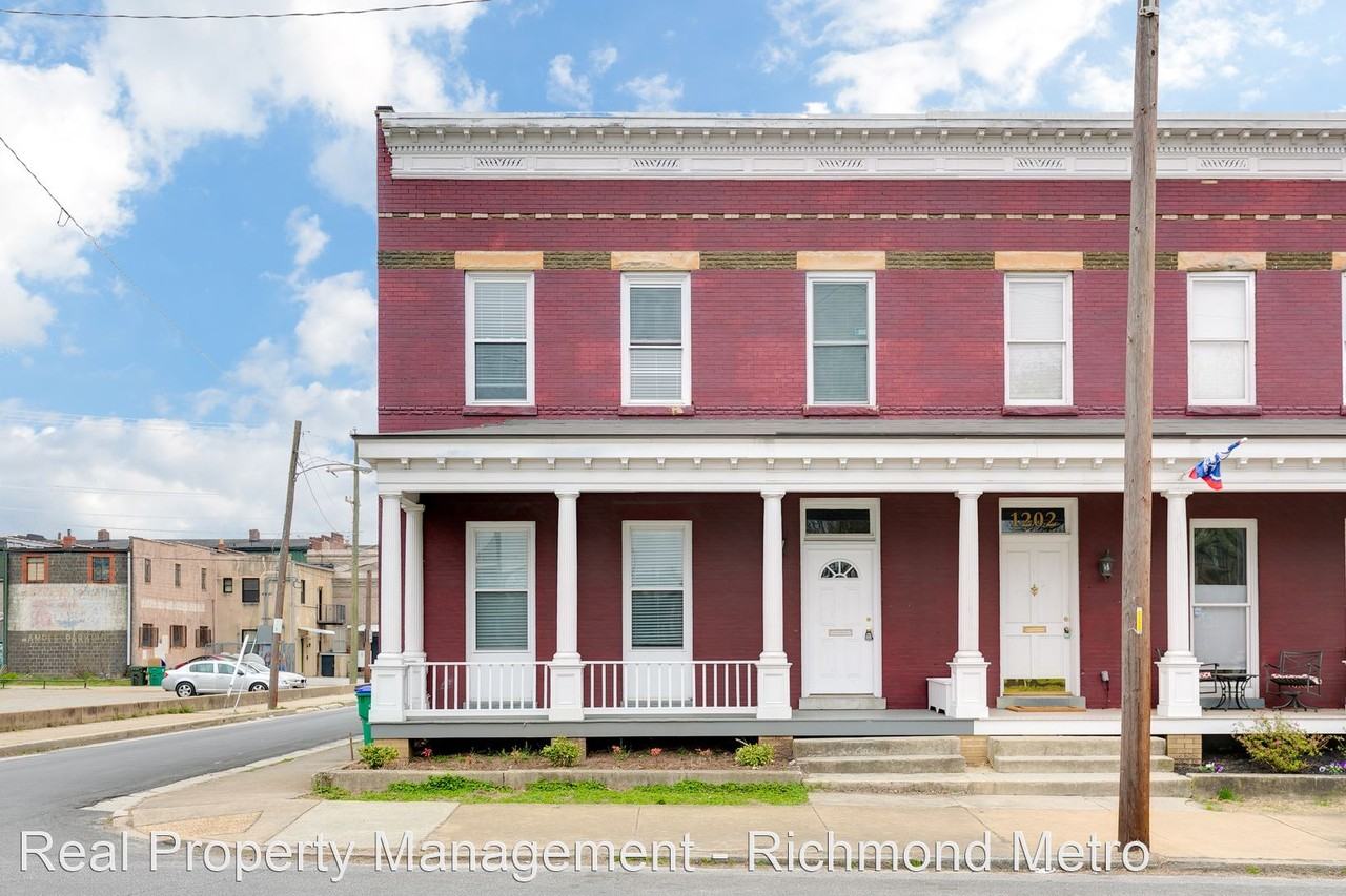 1200 Bainbridge St - Photo 2 of 26