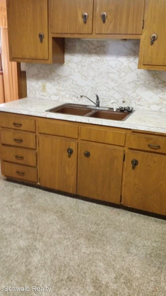 2122 F St - Photo 2 of 13