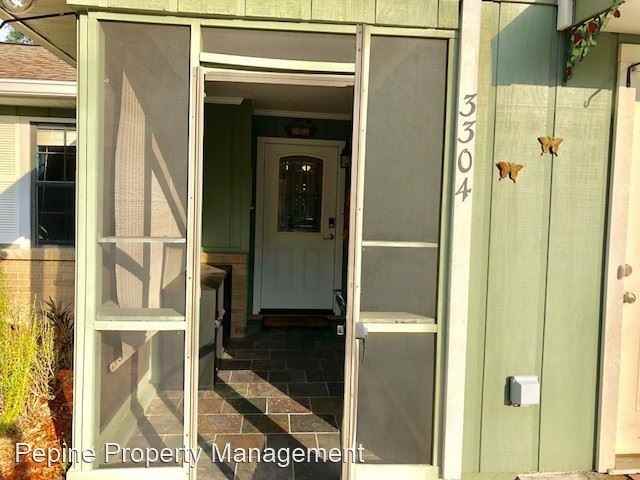 3304 Nw 18th St - Photo 3 of 27