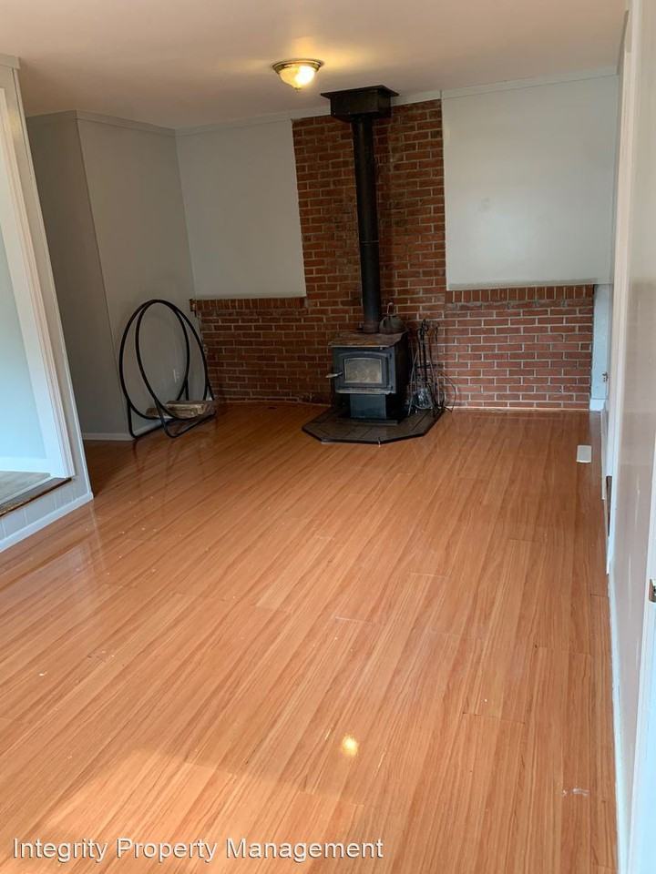 142 - 148 Burlingham rd - Photo 3 of 8