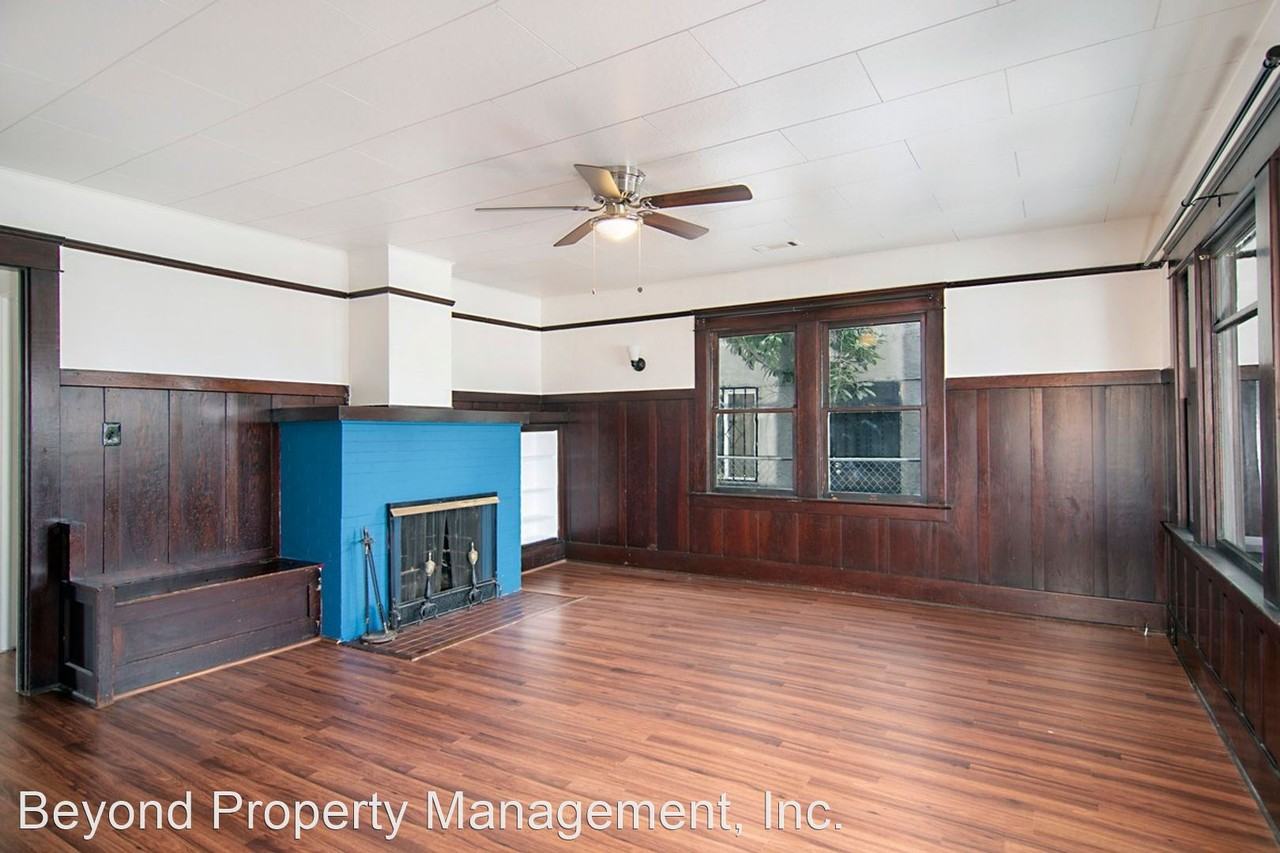 2155 Anthony Dr - Photo 3 of 10