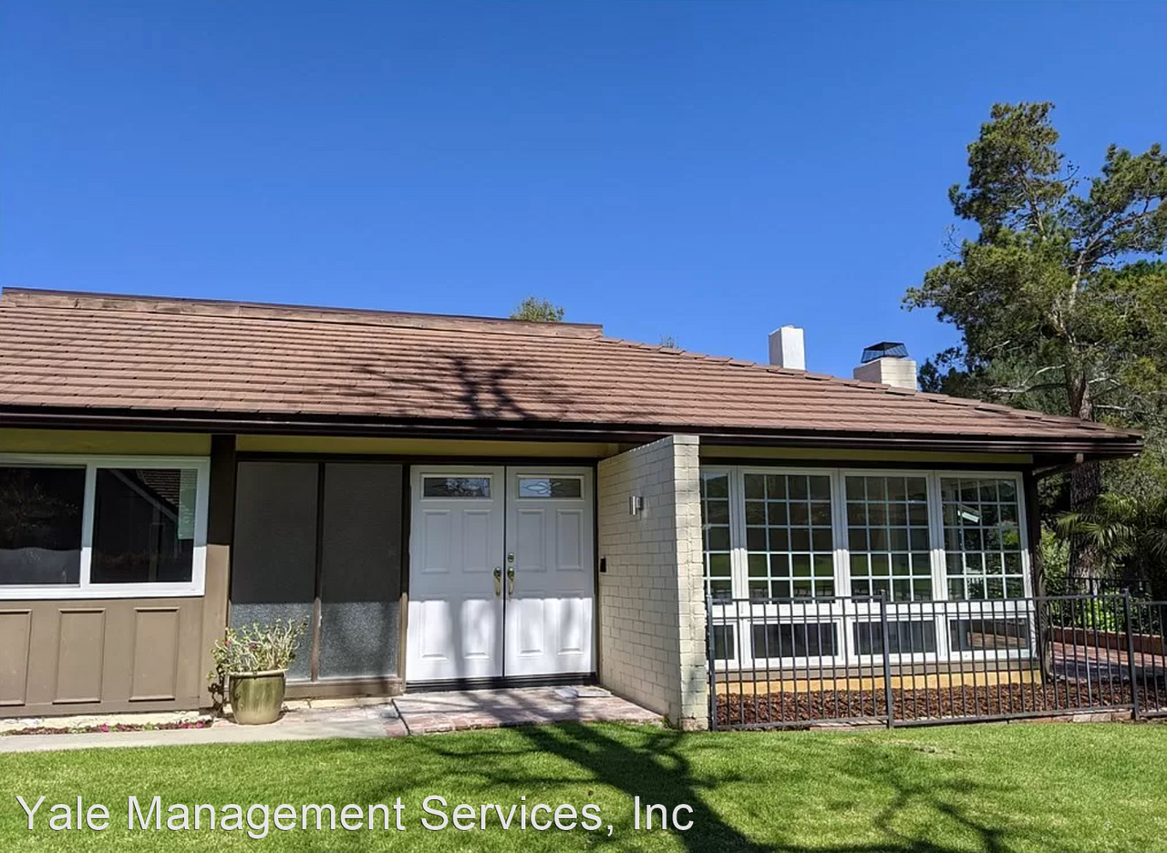 32129 Lake Meadow Ln - Photo 2 of 21