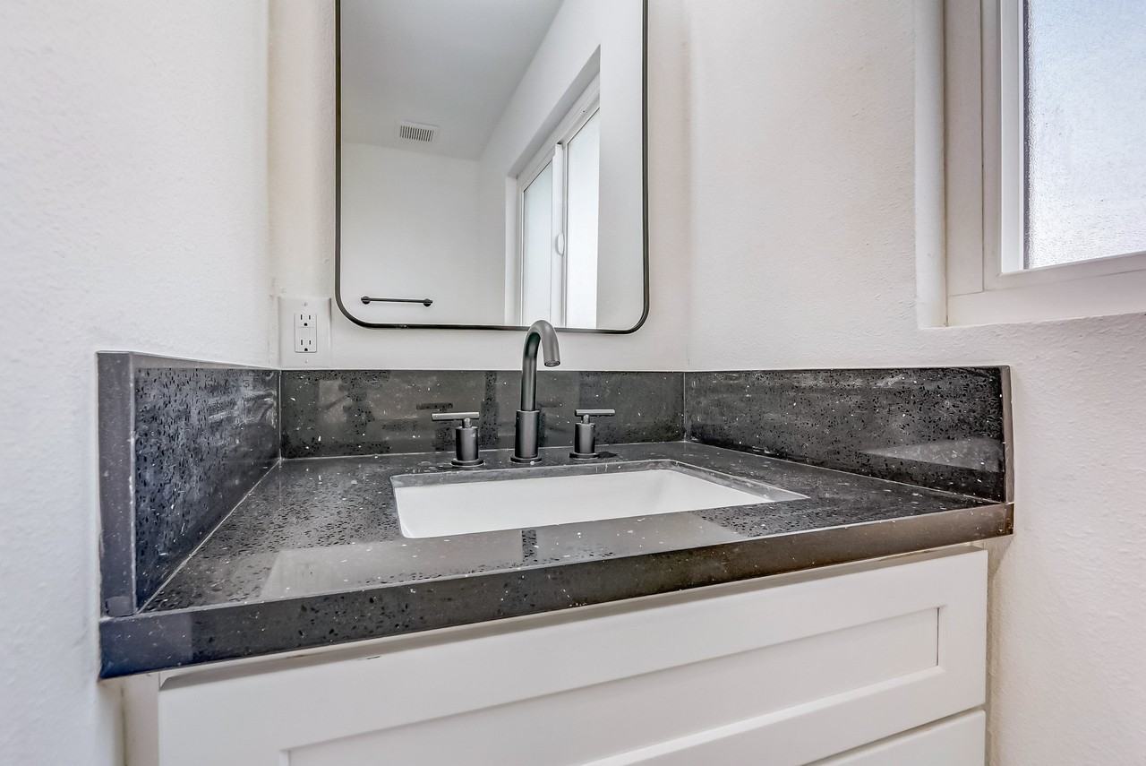 E Saint Louis Ave - Photo 3 of 20