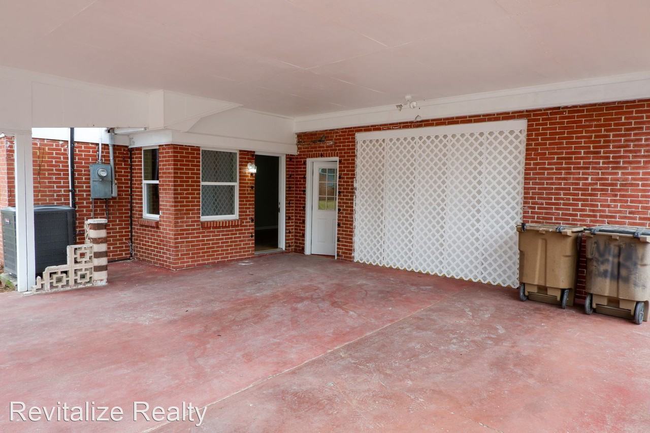 2201 De Kruif Ct - Photo 2 of 25