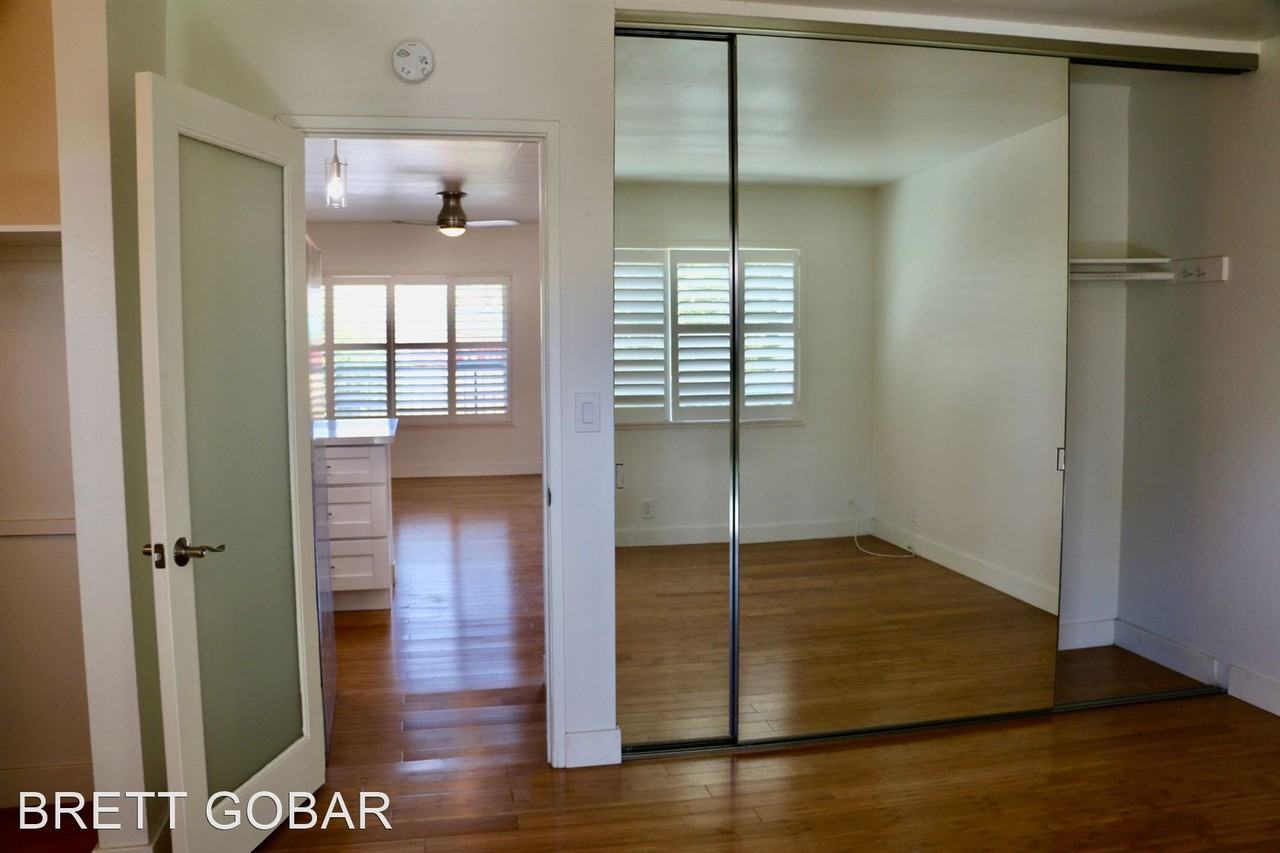 SIERRA SEASIDE FLATS $ 3295 ...1 BLOCK TO BEACH....TOP FLOOR VIEWS - Photo 3 of 23