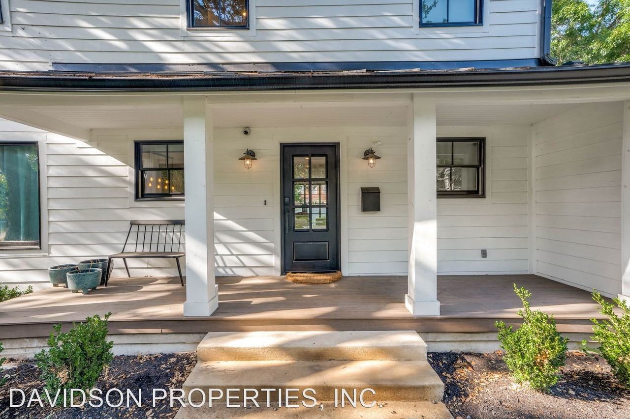 420 Ridgemont Ave - Photo 3 of 23