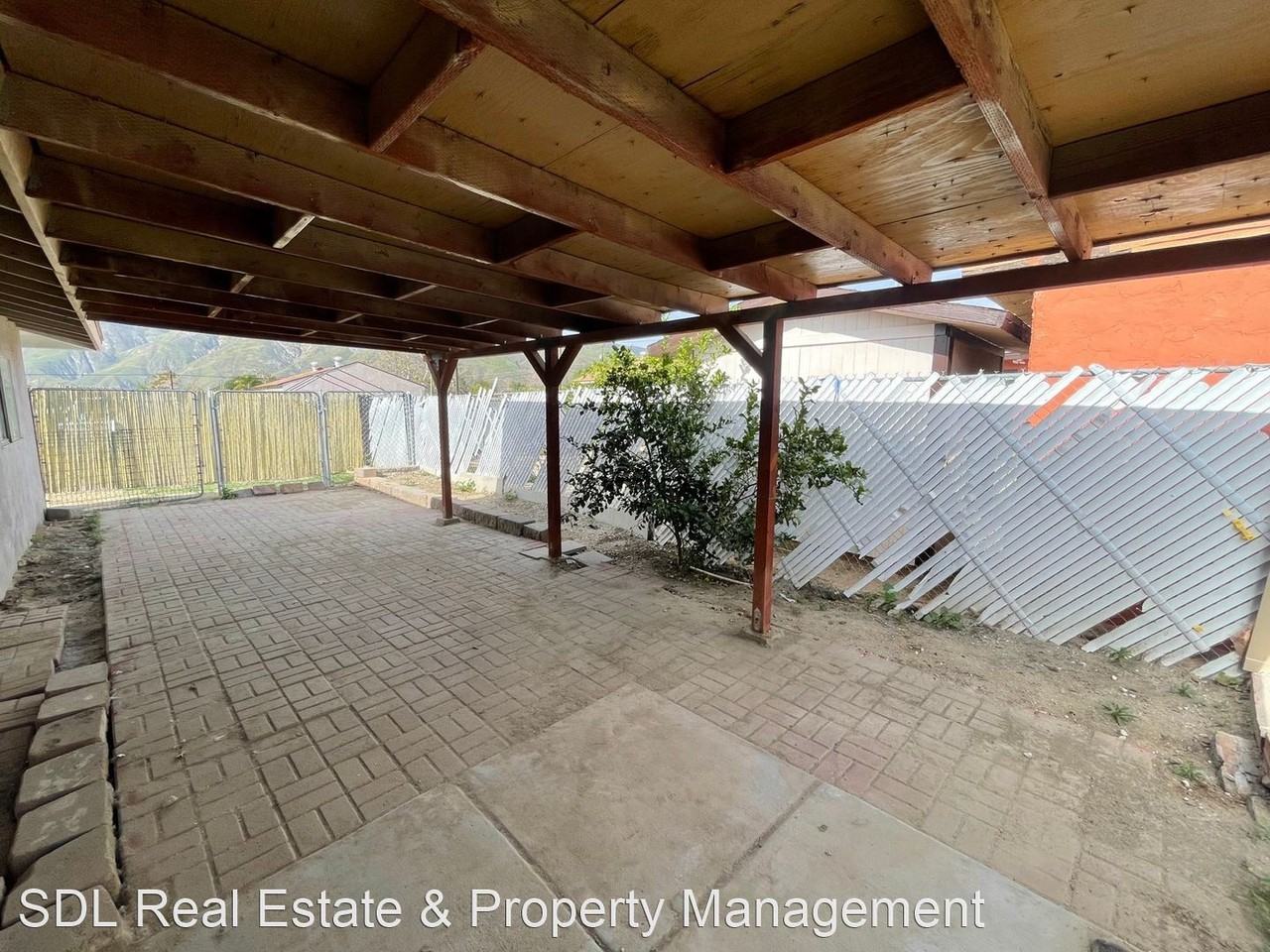499 S Hewitt St - Photo 2 of 2