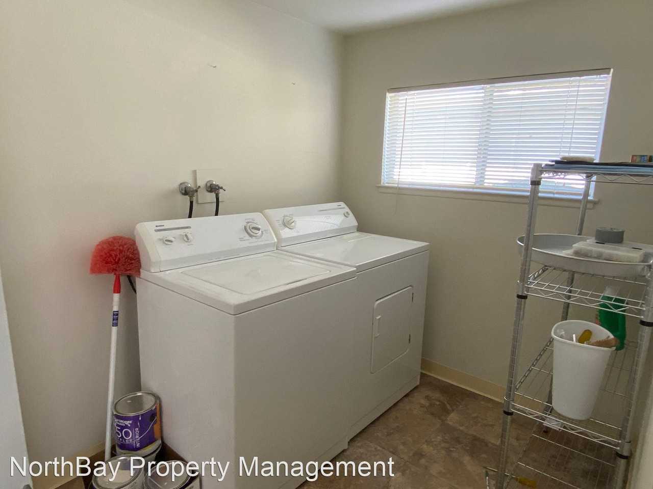 387 Rockgreen Pl - Photo 3 of 16