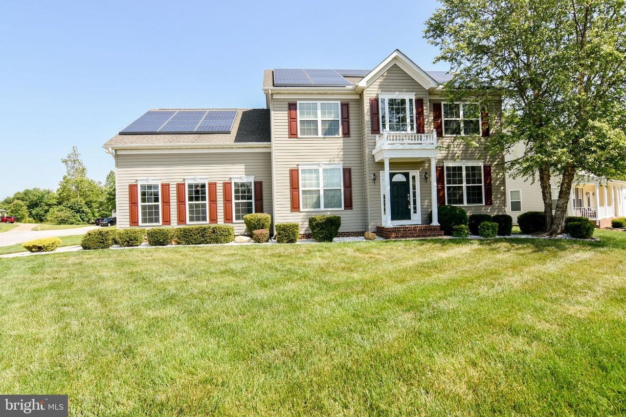 20862 Haverford Ct - Photo 3 of 50