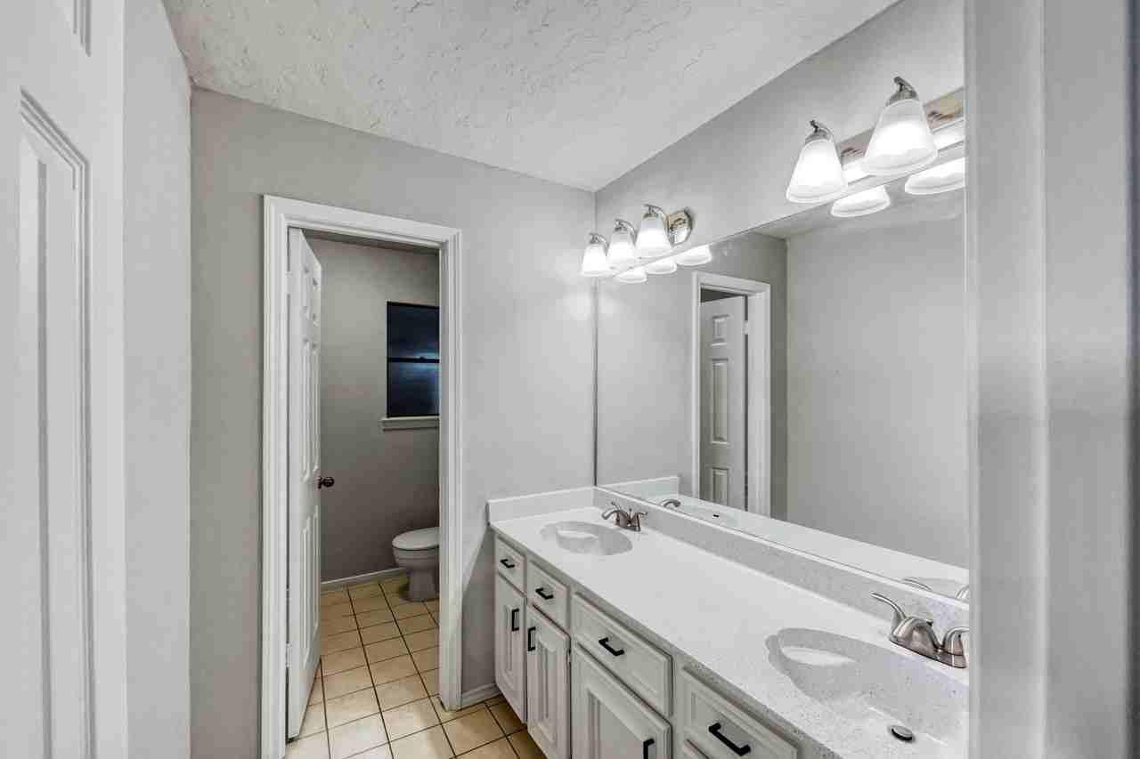 2114 Bright Meadows Dr #NA - Photo 2 of 6