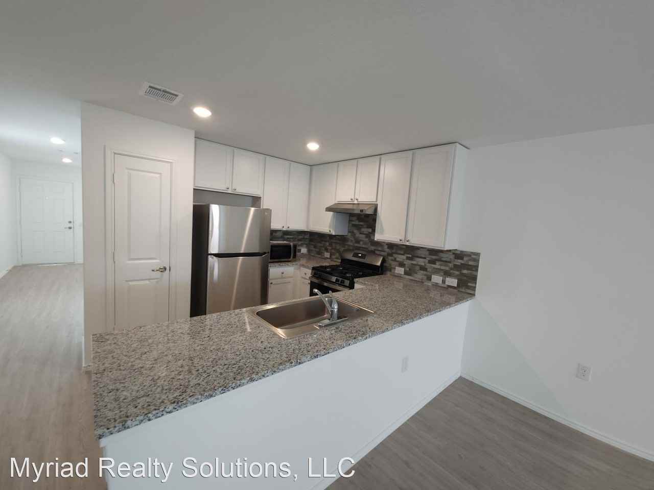 10114 Asta Trl - Photo 3 of 19