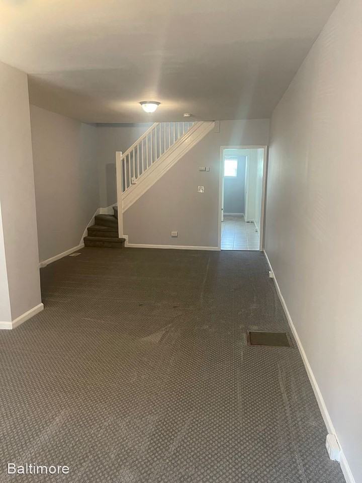 3120 Ravenwood Ave - Photo 2 of 17