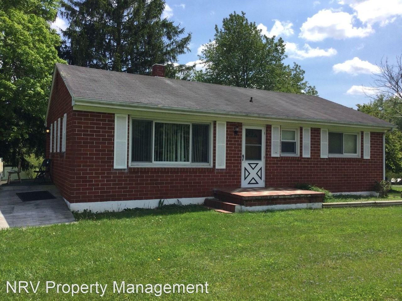 1250 Thomas Ln - Photo 3 of 10