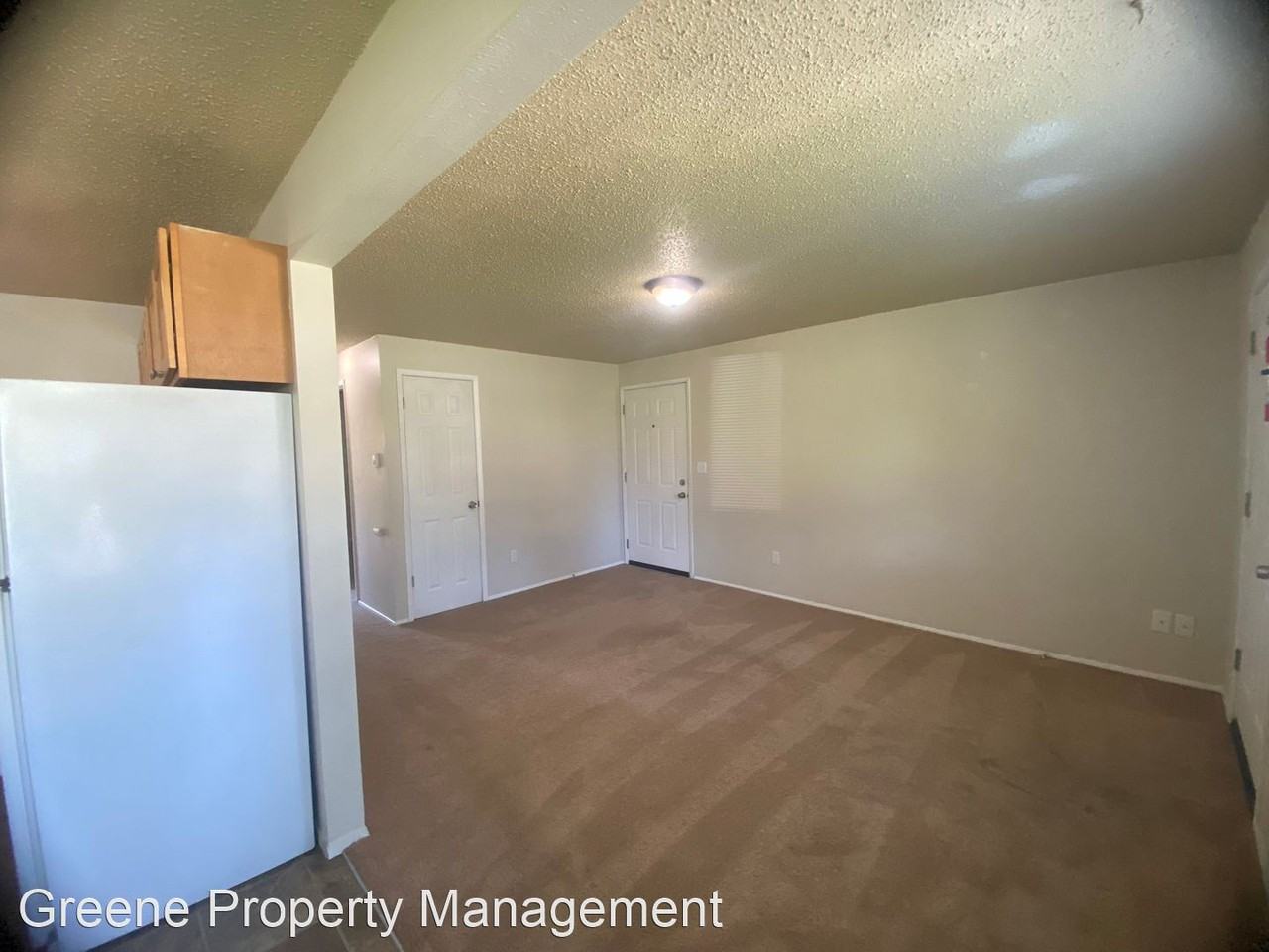 2423 Mitchell Ave Ne - Photo 3 of 15