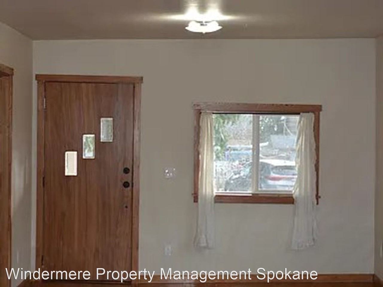 315 E C St - Photo 3 of 7