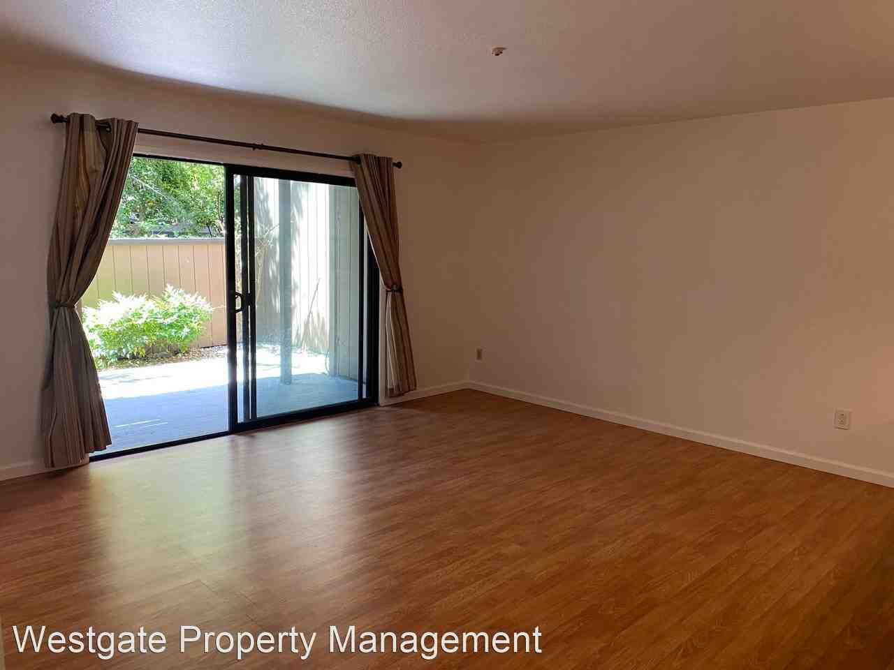 54 Creek Ct - Photo 2 of 17