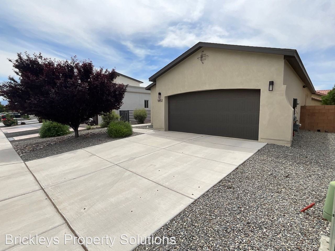 5852 Mafraq Ave Nw - Photo 2 of 25