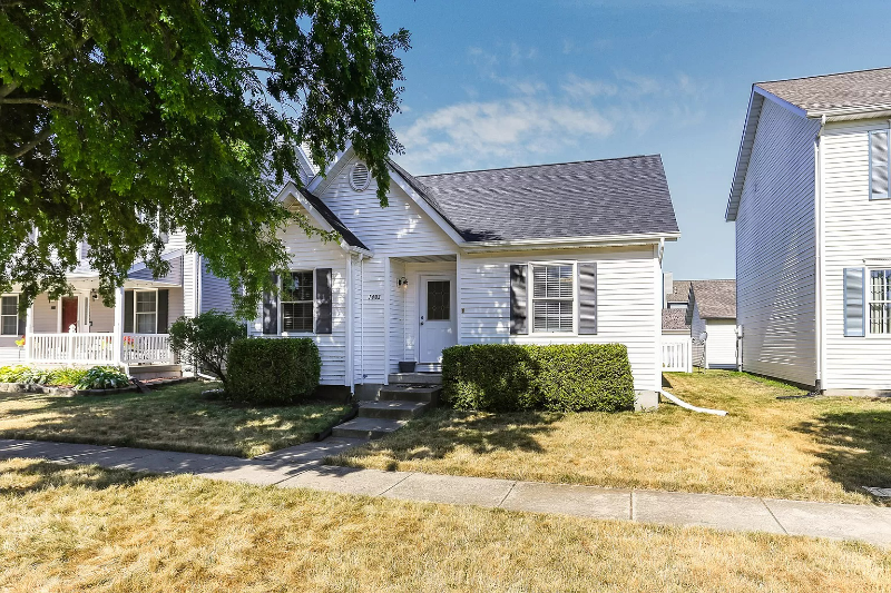 1403 S Abercorn St - Photo 2 of 13