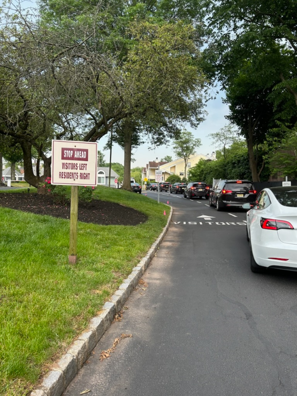 612 Deepdale Ct #4 - Photo 3 of 28