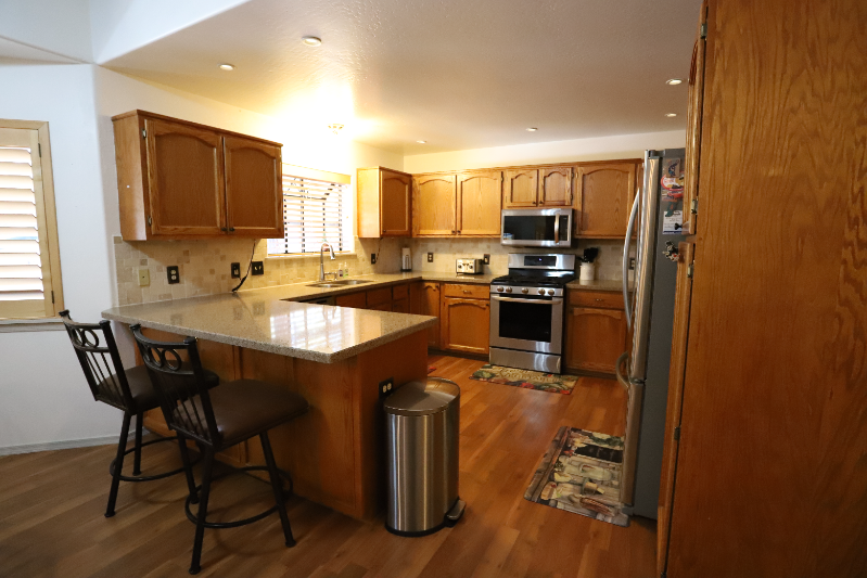 6577 Mark Twain Dr - Photo 3 of 14