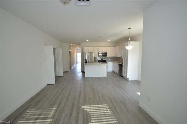 2215 Andalusia Blvd - Photo 2 of 19