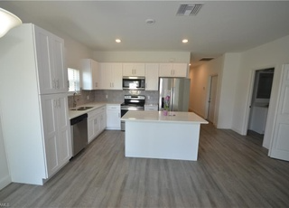 2215 Andalusia Blvd - Photo 3 of 19