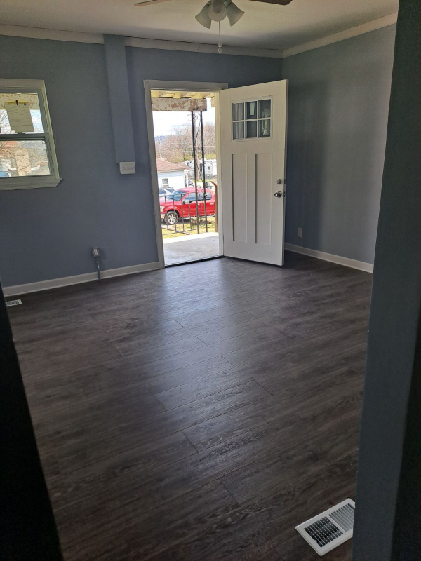 4625 Highland Ave - Photo 3 of 10