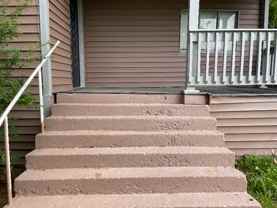 410 E Day St - Photo 1 of 1