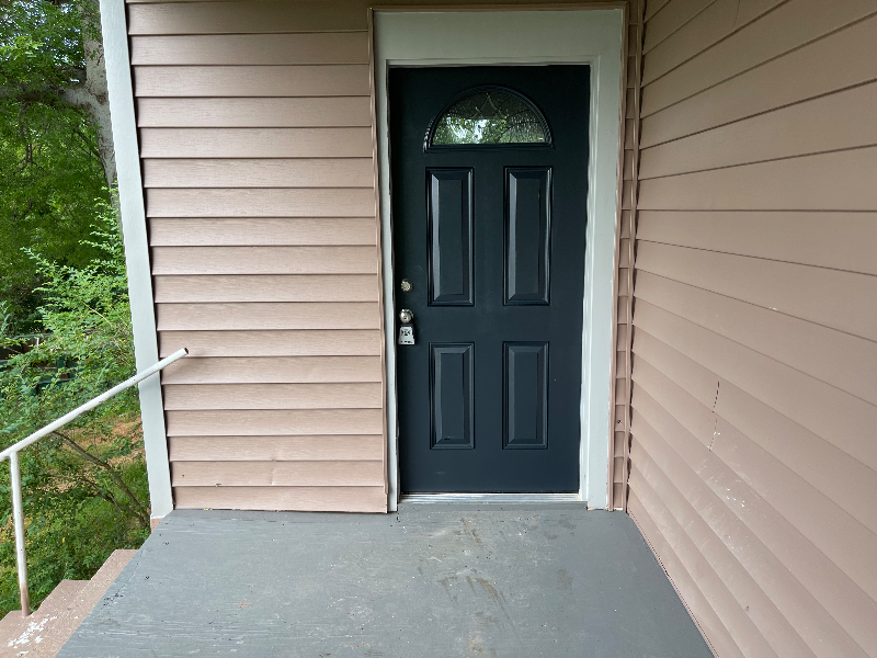 410 East Day Street - Photo 2 of 20