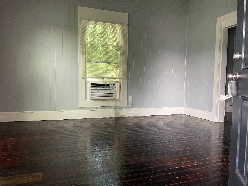 410 East Day Street - Photo 3 of 20