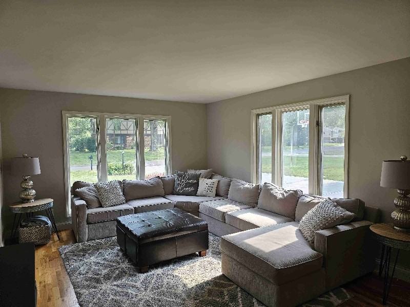 8004 Deershadow Ln - Photo 2 of 24