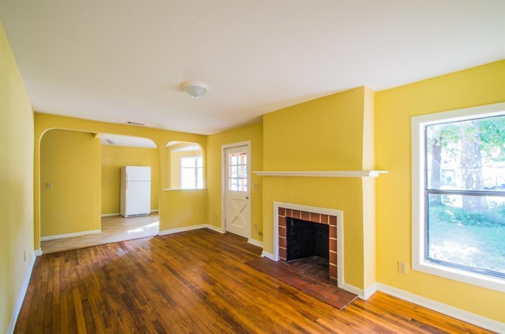 1028 Sycamore St #1 - Photo 2 of 13