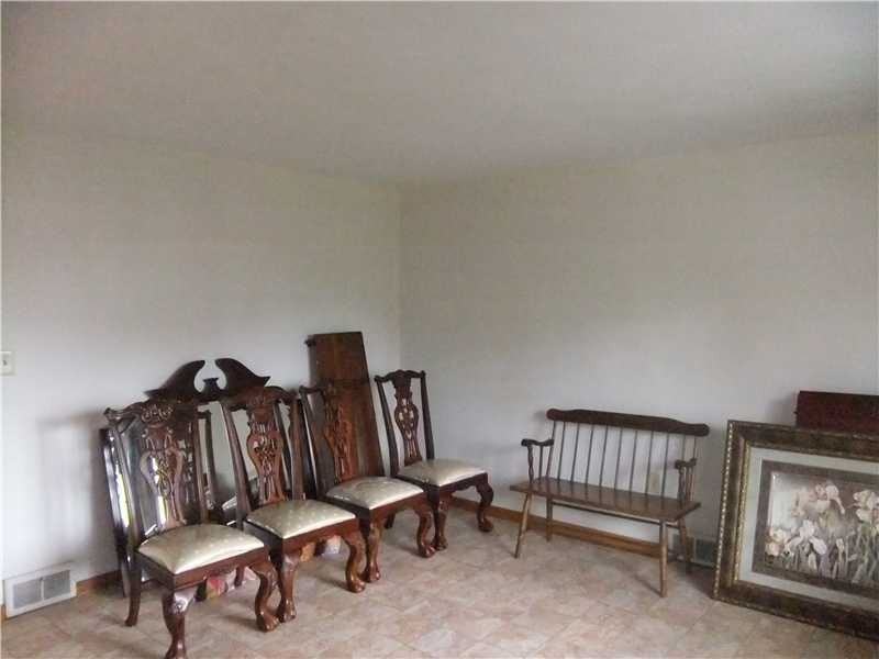 111 S 5th St - Photo 3 of 14