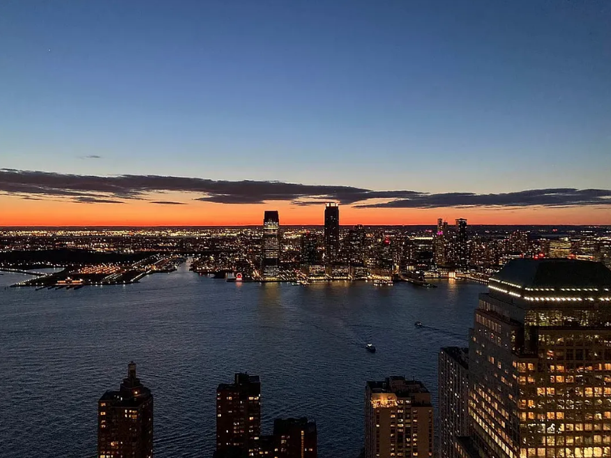 123 Washington St #40D - Photo 2 of 8