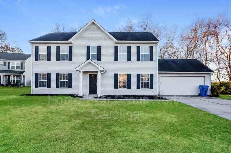 5414 Tucker Phillips Dr - Photo 2 of 24